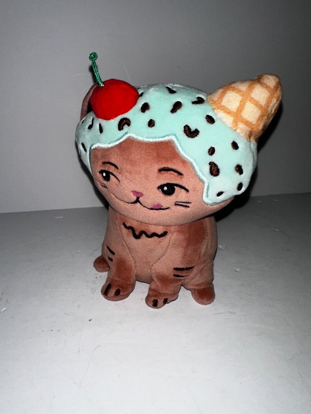 Moriah Elizabeth ME Plush Eustace Kitty Cat Ice Cream Stuffy Mint Chocolate Chip